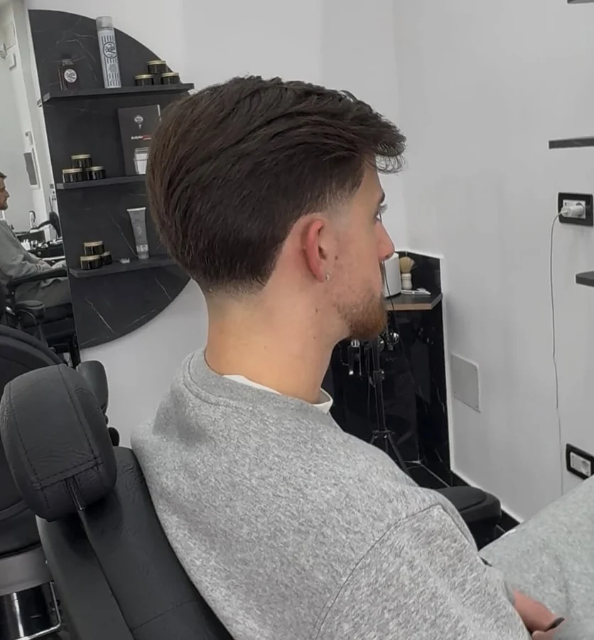 Taper fade sfumato a mano libera